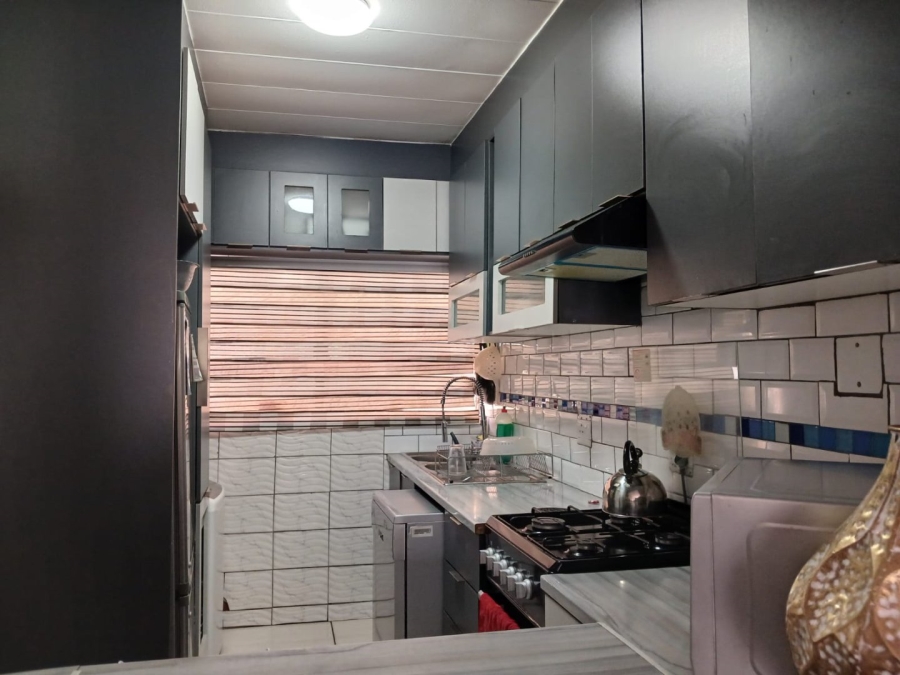 2 Bedroom Property for Sale in Wentworth Park Gauteng