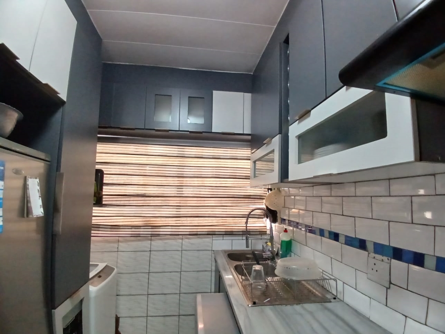 2 Bedroom Property for Sale in Wentworth Park Gauteng
