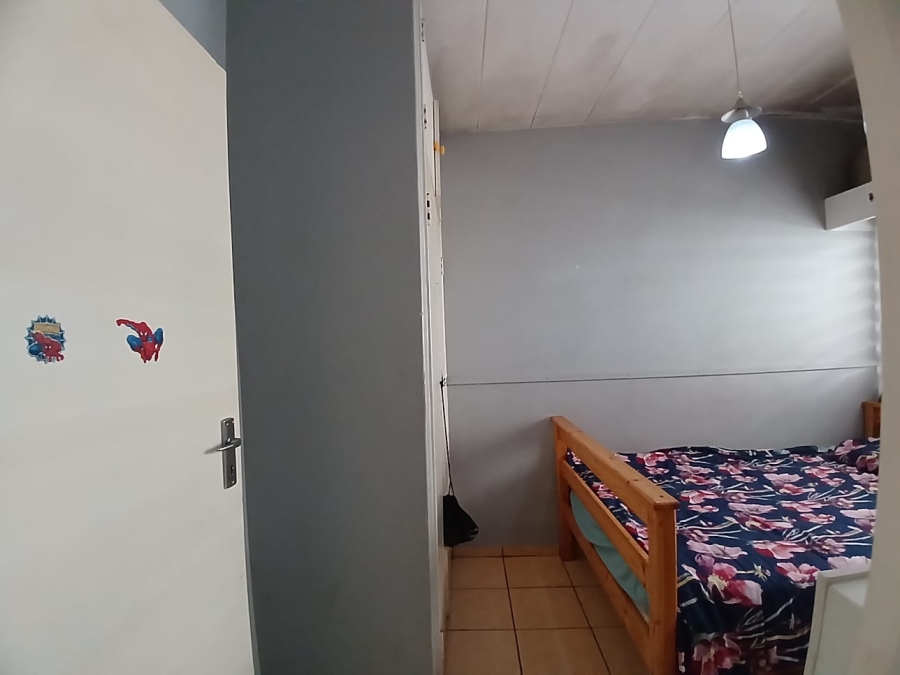 2 Bedroom Property for Sale in Wentworth Park Gauteng