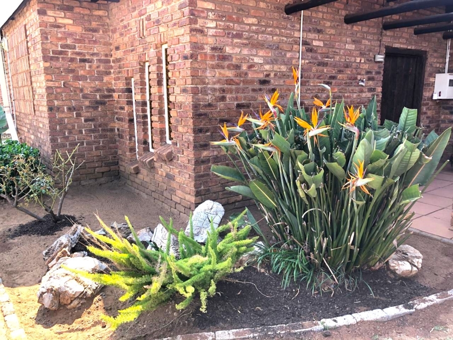 3 Bedroom Property for Sale in Bardene Gauteng
