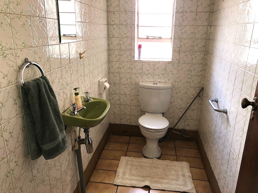 3 Bedroom Property for Sale in Bardene Gauteng