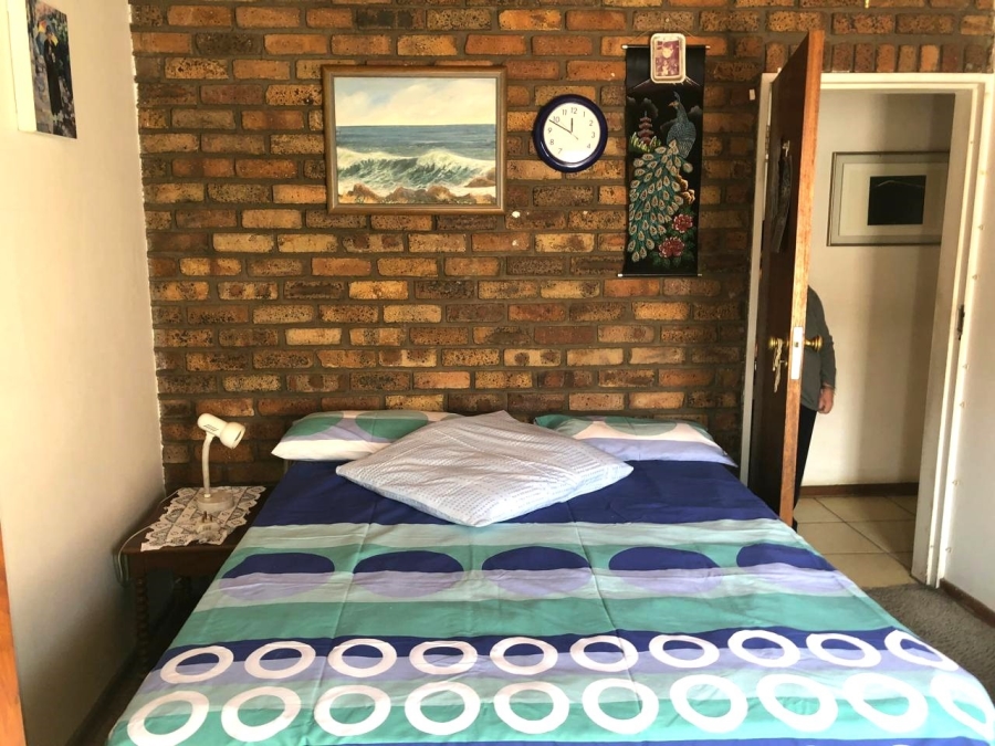 3 Bedroom Property for Sale in Bardene Gauteng