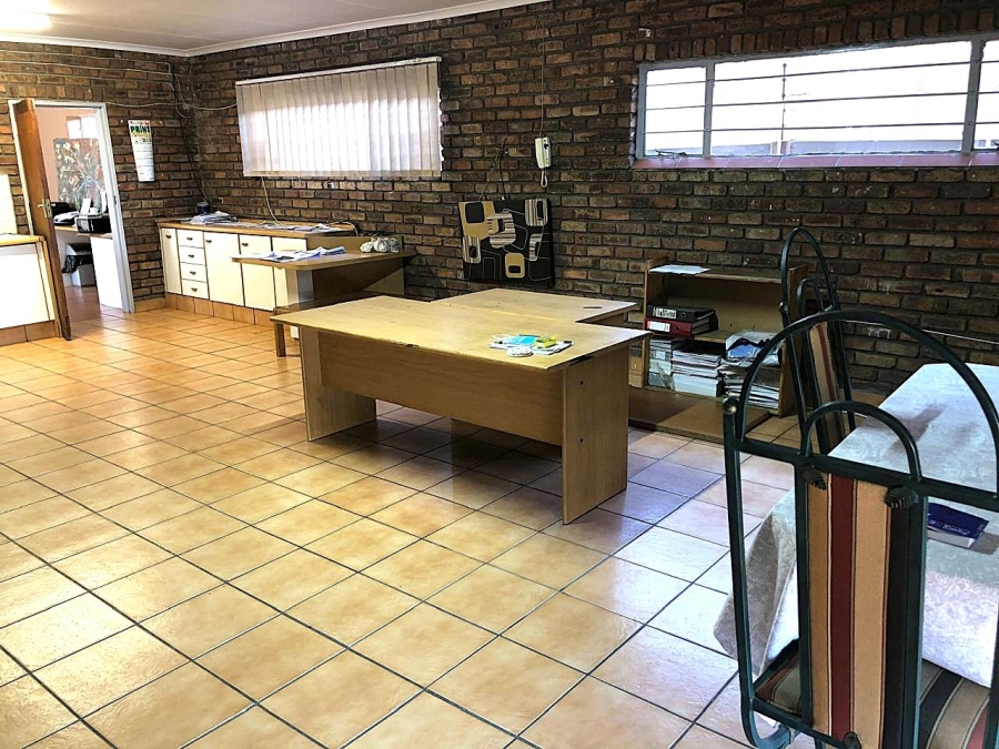 3 Bedroom Property for Sale in Bardene Gauteng