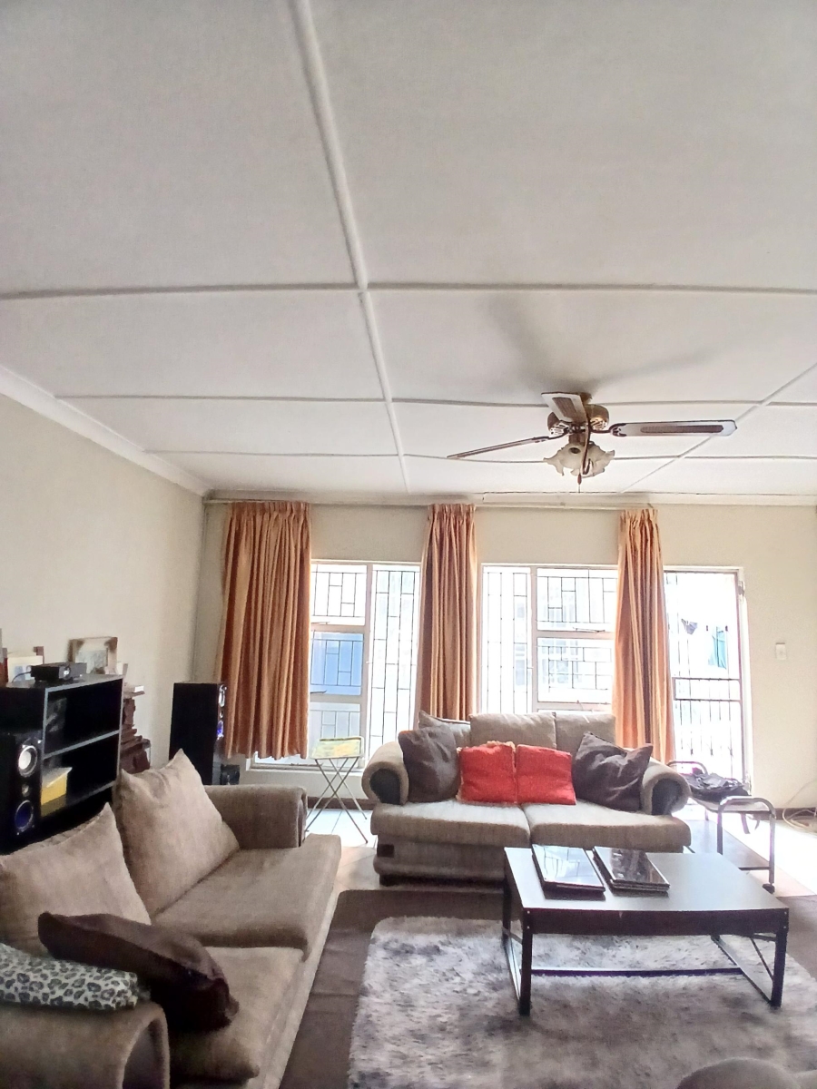4 Bedroom Property for Sale in Dewitsrus Gauteng