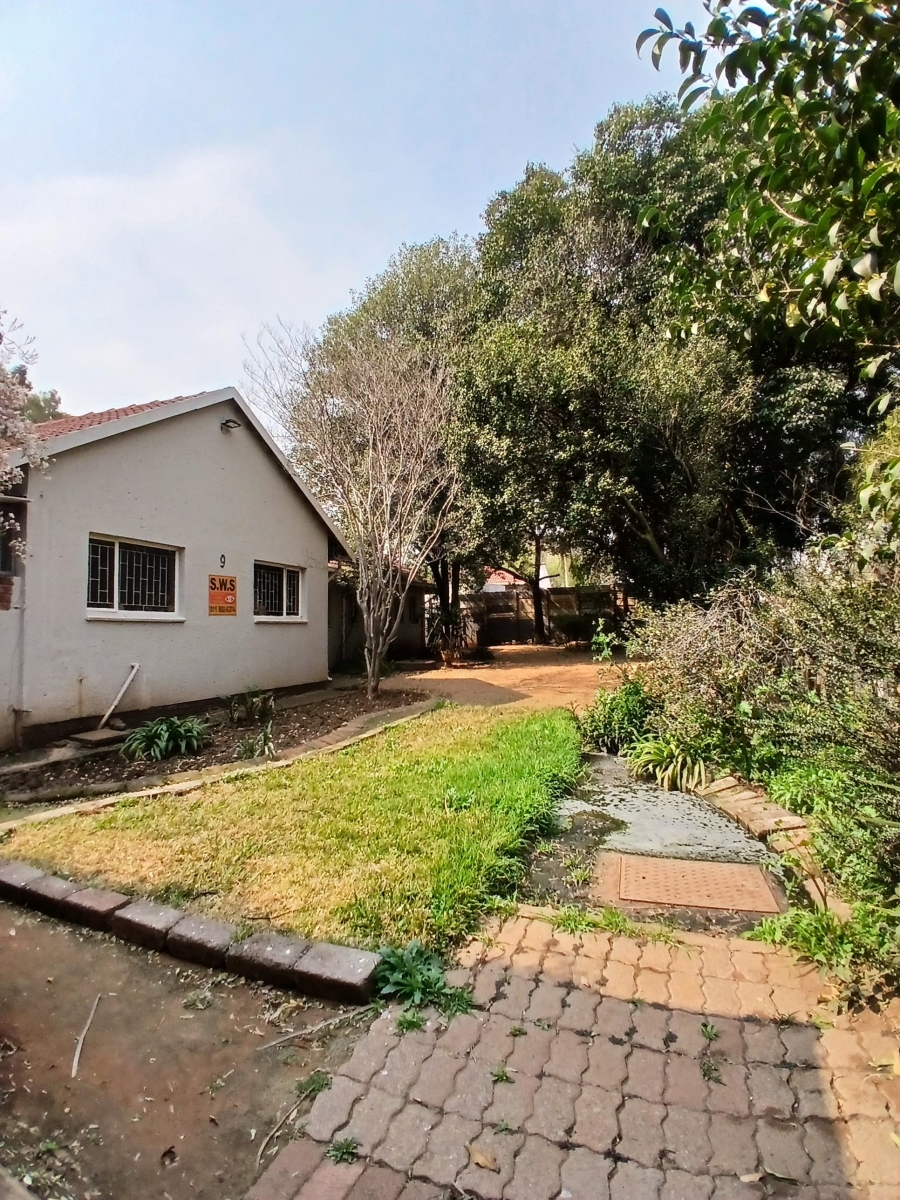 4 Bedroom Property for Sale in Dewitsrus Gauteng