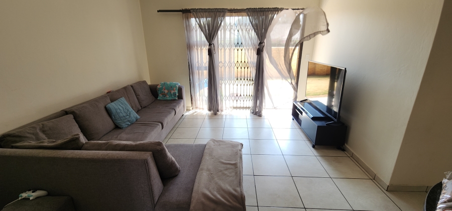 2 Bedroom Property for Sale in South Crest Gauteng