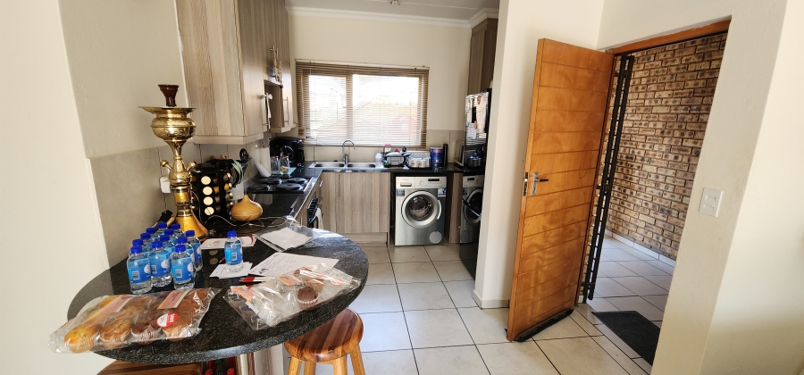 2 Bedroom Property for Sale in South Crest Gauteng