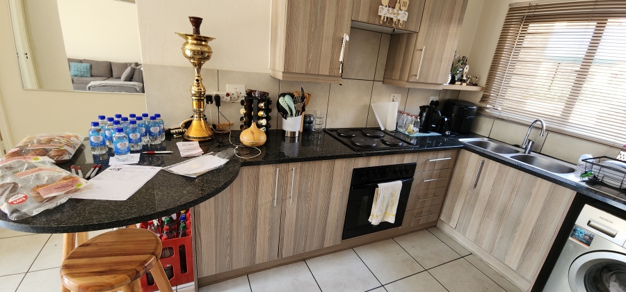2 Bedroom Property for Sale in South Crest Gauteng