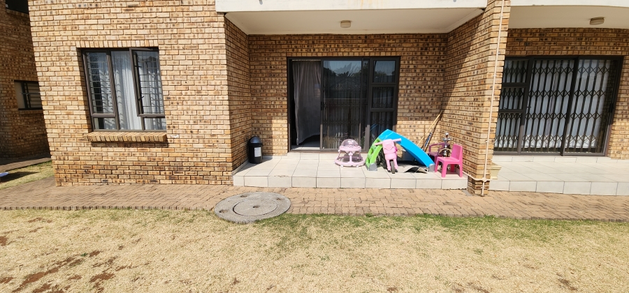 2 Bedroom Property for Sale in South Crest Gauteng