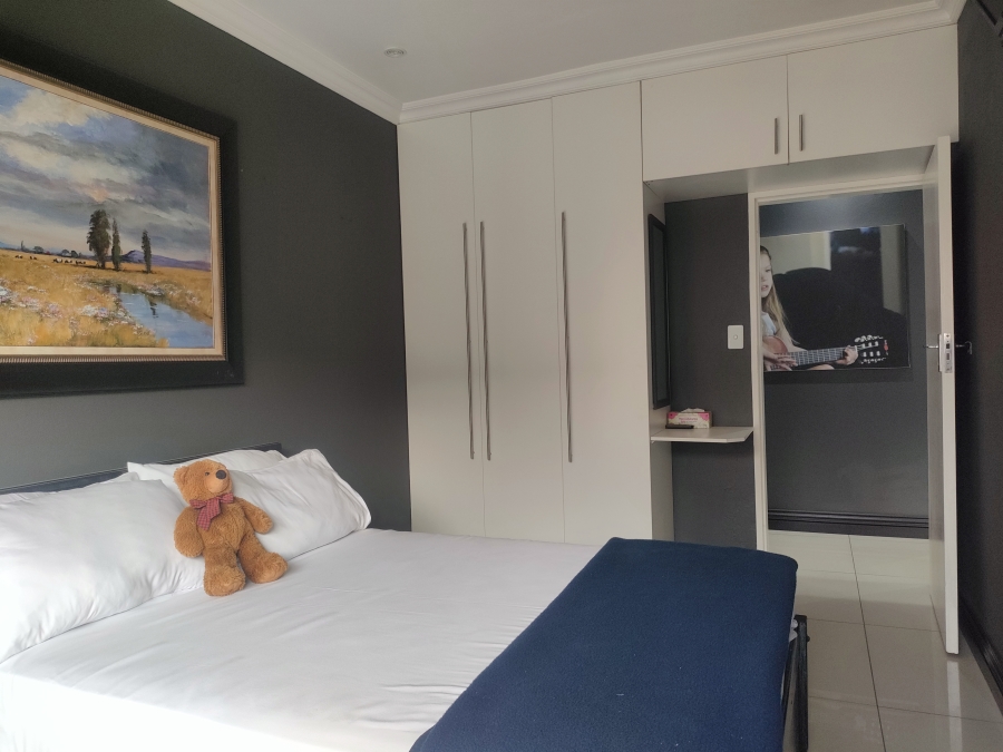 4 Bedroom Property for Sale in Clarens Park Gauteng