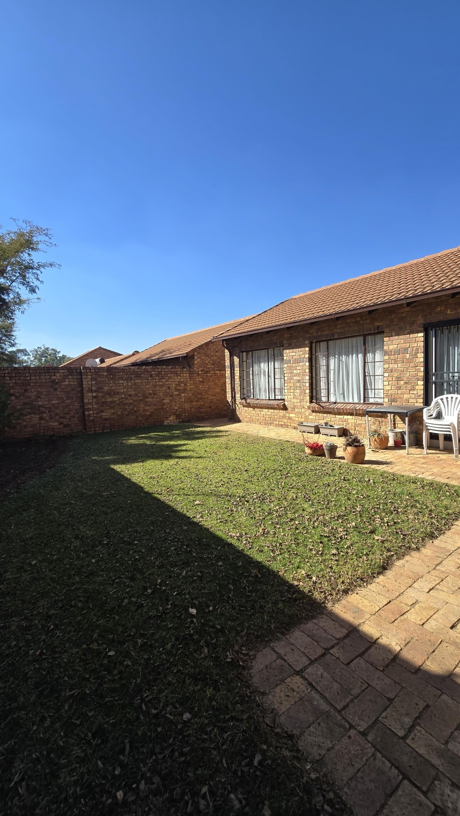 To Let 2 Bedroom Property for Rent in Halfway Gardens Gauteng