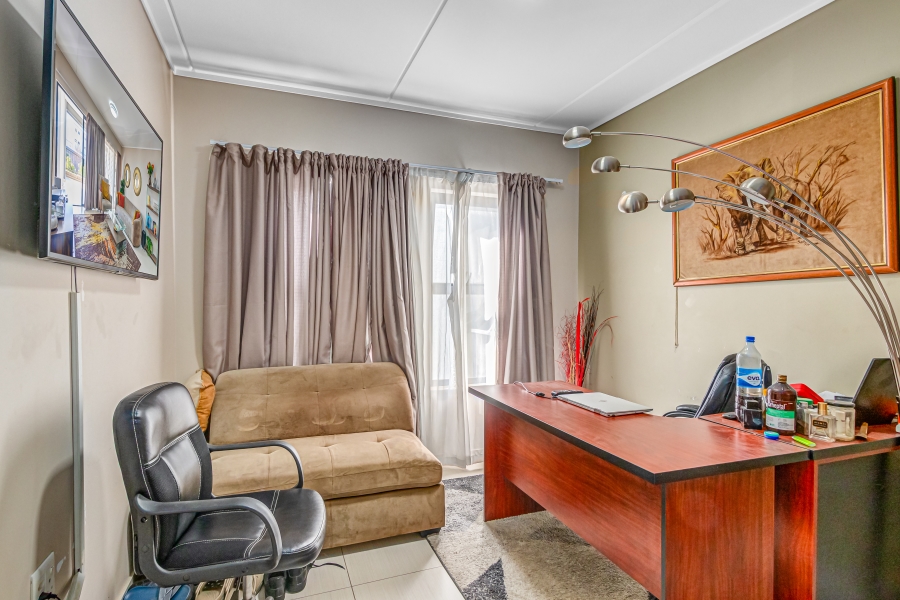 2 Bedroom Property for Sale in Kyalami Gauteng