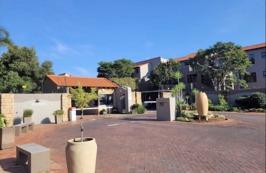 3 Bedroom Property for Sale in Lakefield Gauteng