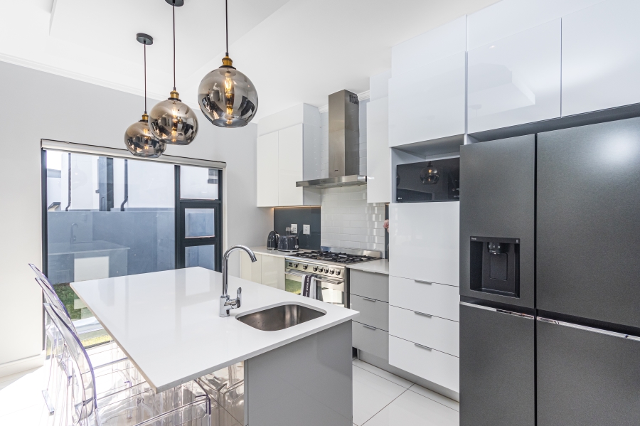 To Let 3 Bedroom Property for Rent in Lonehill Gauteng