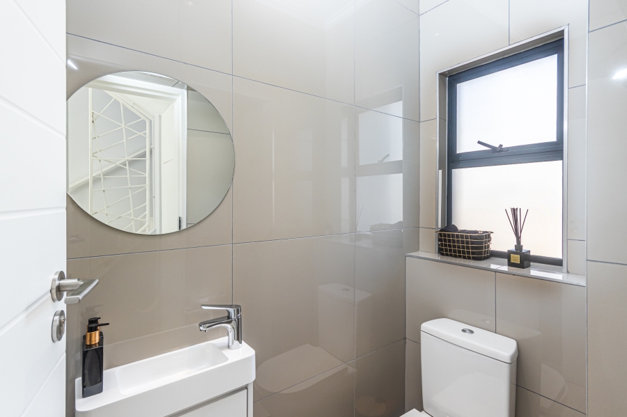 To Let 3 Bedroom Property for Rent in Lonehill Gauteng