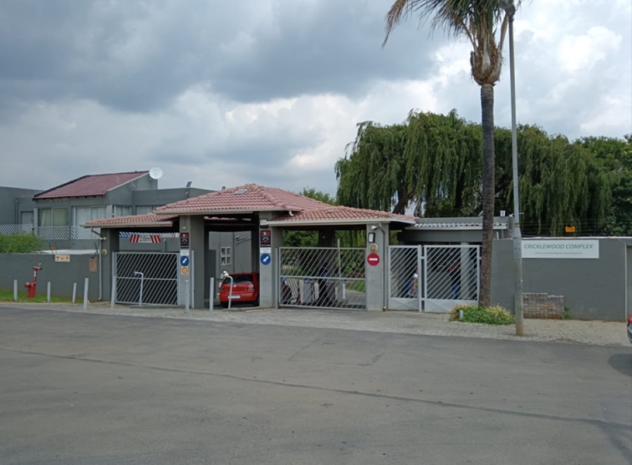 2 Bedroom Property for Sale in Mulbarton Gauteng