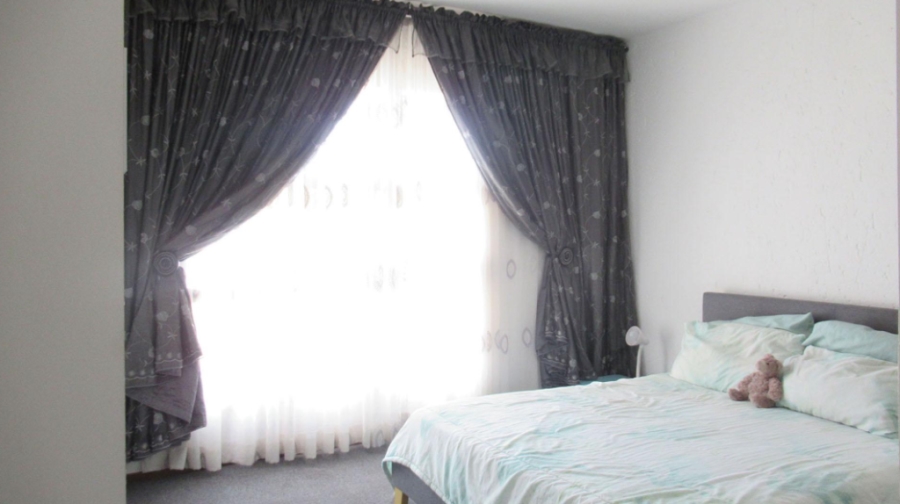 2 Bedroom Property for Sale in Mulbarton Gauteng