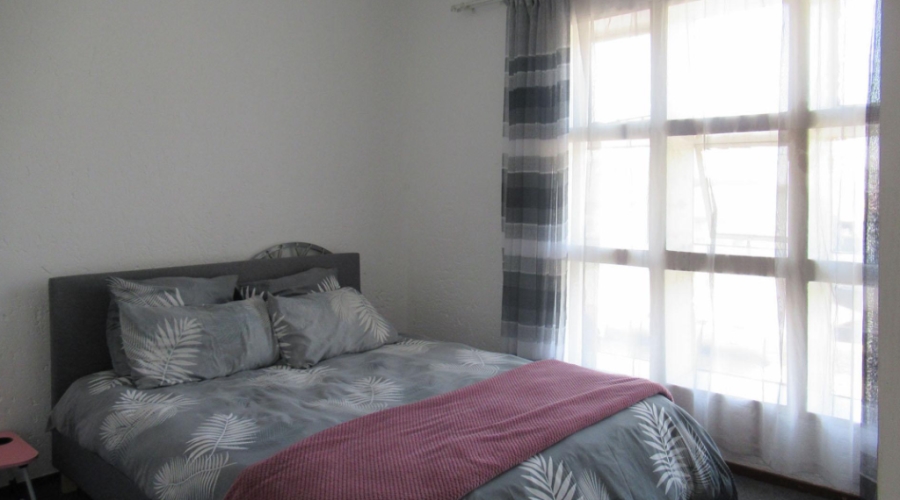 2 Bedroom Property for Sale in Mulbarton Gauteng