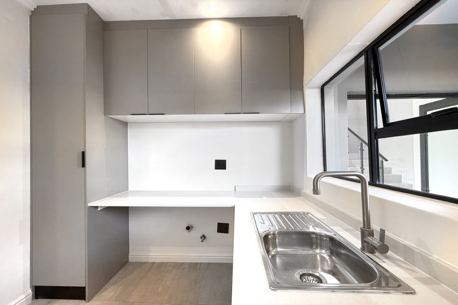 3 Bedroom Property for Sale in Bryanston Gauteng
