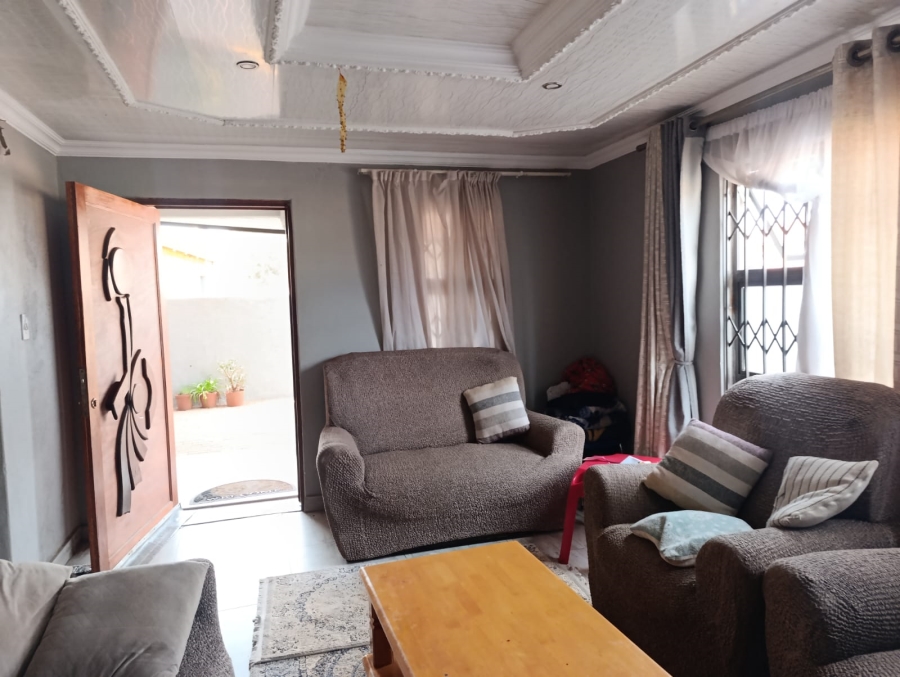 3 Bedroom Property for Sale in Soshanguve South Gauteng