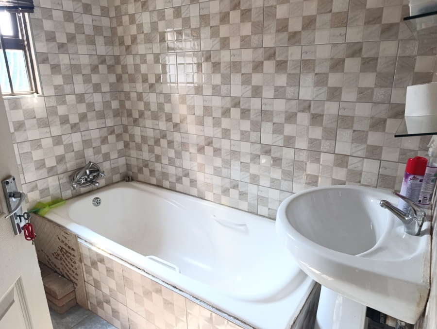 3 Bedroom Property for Sale in Soshanguve South Gauteng