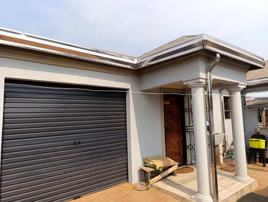 3 Bedroom Property for Sale in Soshanguve South Gauteng