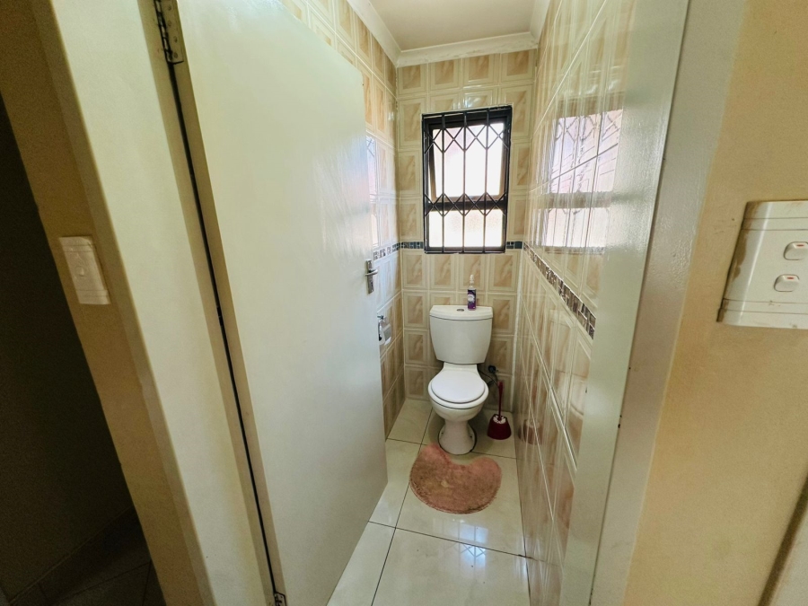 To Let 3 Bedroom Property for Rent in Groblerpark Gauteng