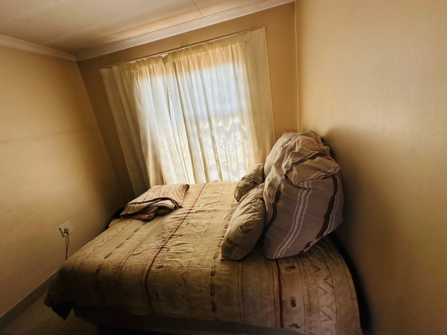 To Let 3 Bedroom Property for Rent in Groblerpark Gauteng