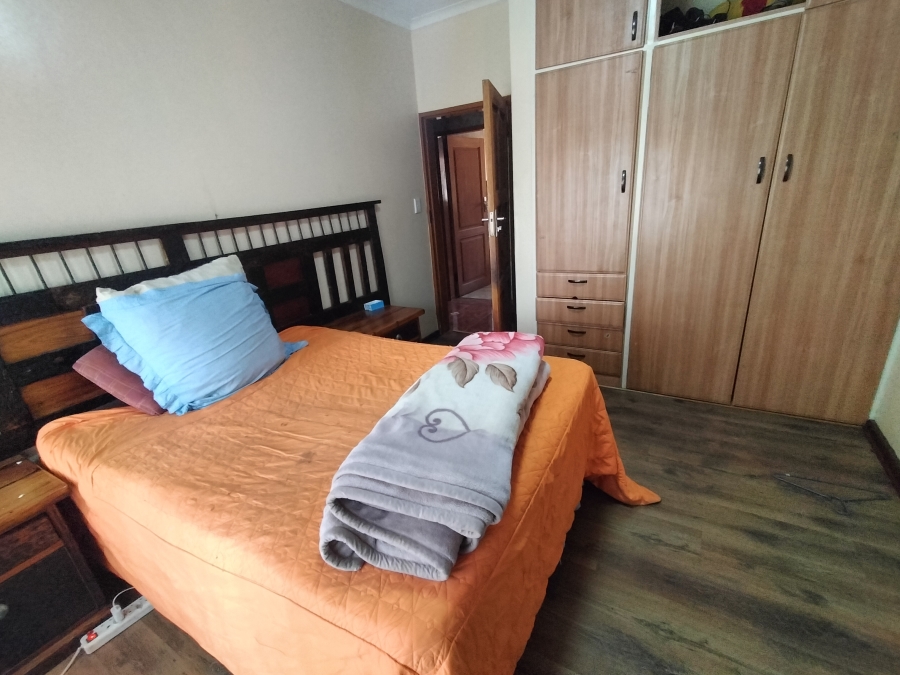 6 Bedroom Property for Sale in Ninapark Gauteng
