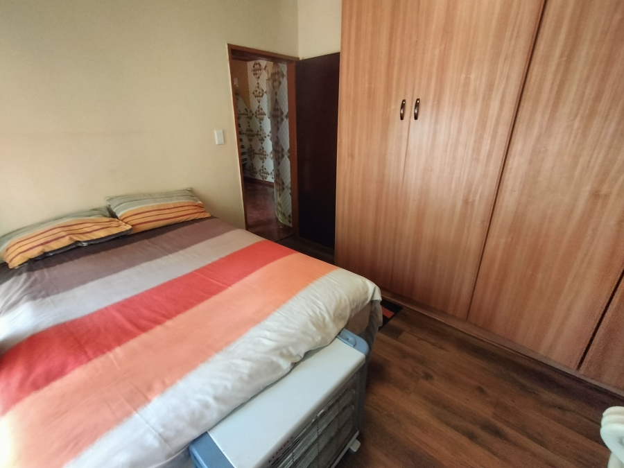 6 Bedroom Property for Sale in Ninapark Gauteng