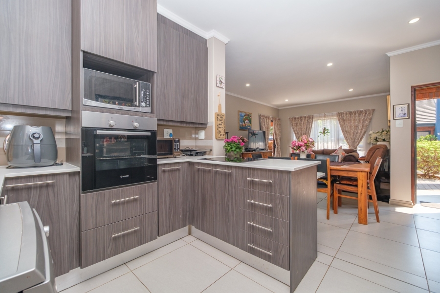 3 Bedroom Property for Sale in Roodepoort Gauteng