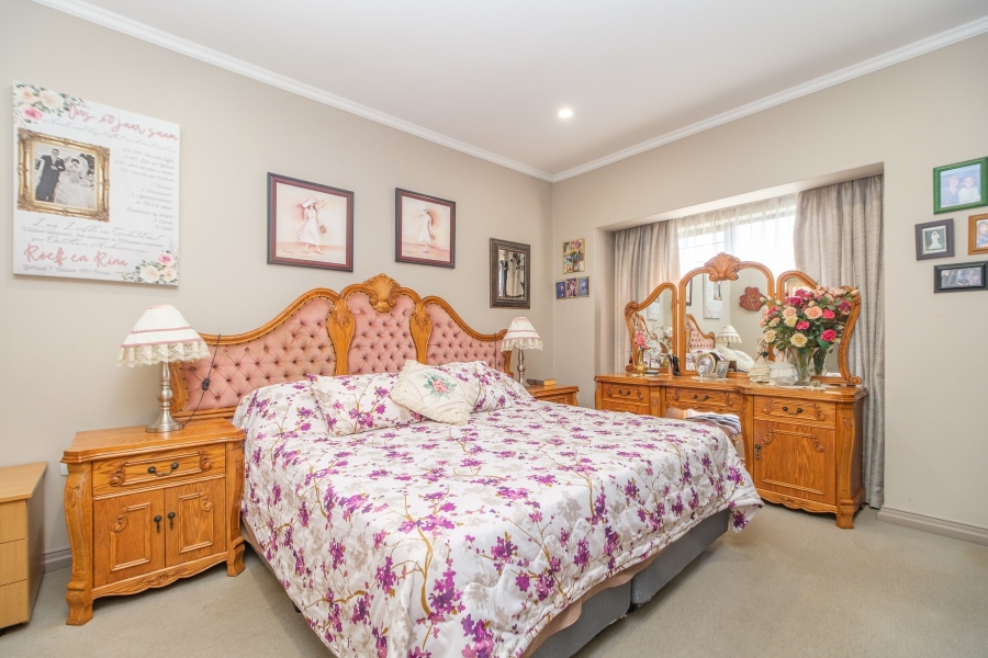 3 Bedroom Property for Sale in Roodepoort Gauteng
