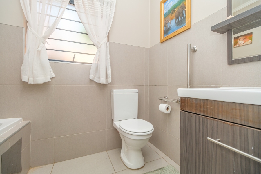 3 Bedroom Property for Sale in Roodepoort Gauteng