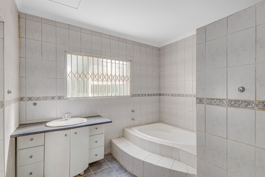 To Let 3 Bedroom Property for Rent in Kyalami Hills Gauteng