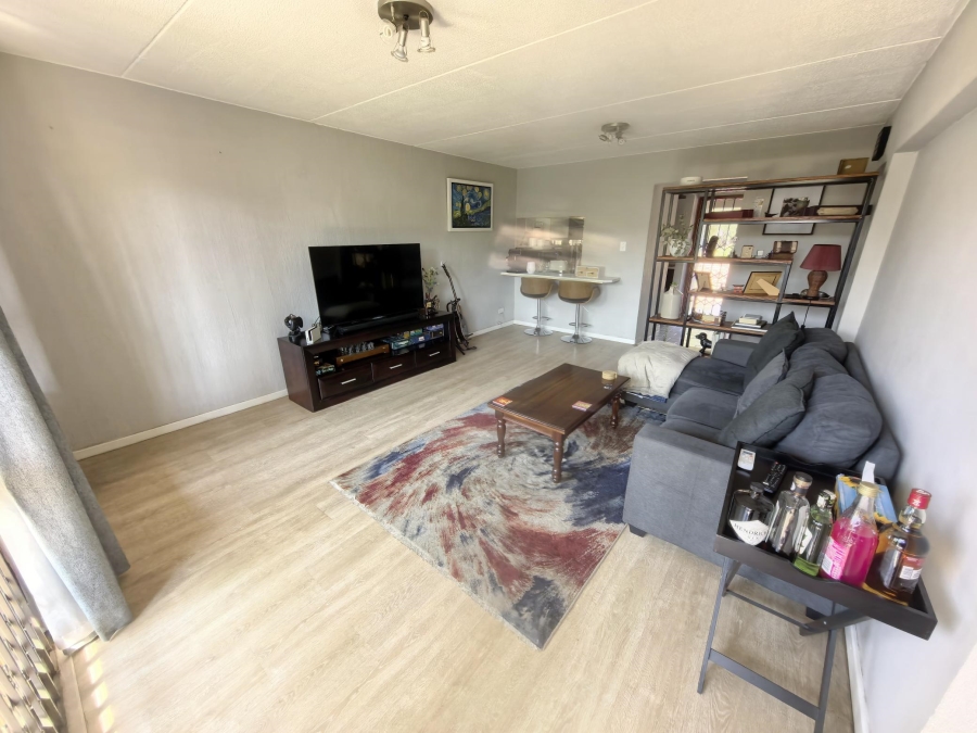 2 Bedroom Property for Sale in Sunninghill Gauteng