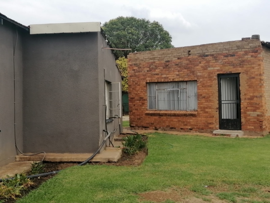8 Bedroom Property for Sale in Withok Estate Gauteng