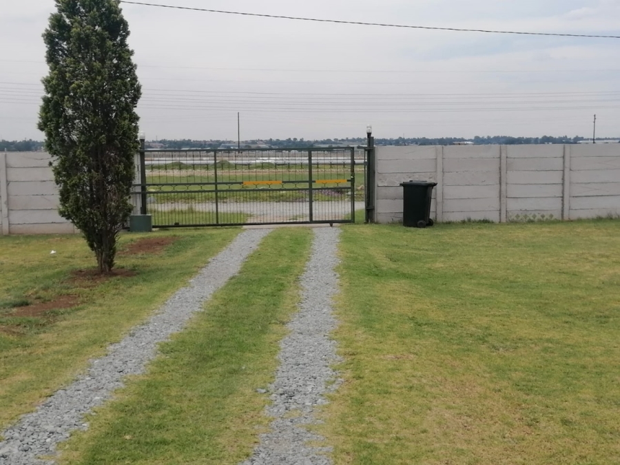 8 Bedroom Property for Sale in Withok Estate Gauteng