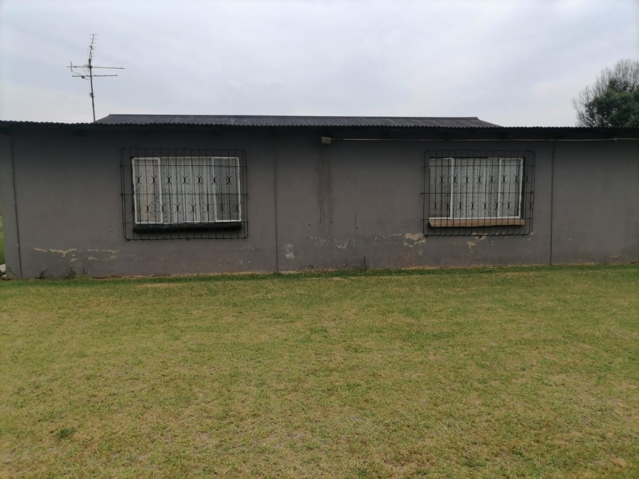 8 Bedroom Property for Sale in Withok Estate Gauteng
