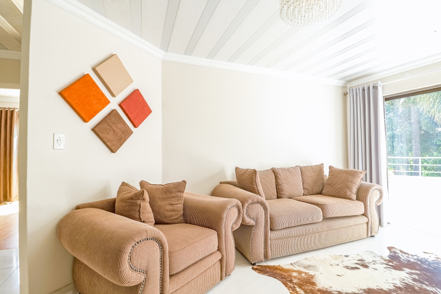 To Let 4 Bedroom Property for Rent in Silver Lakes Golf Estate Gauteng
