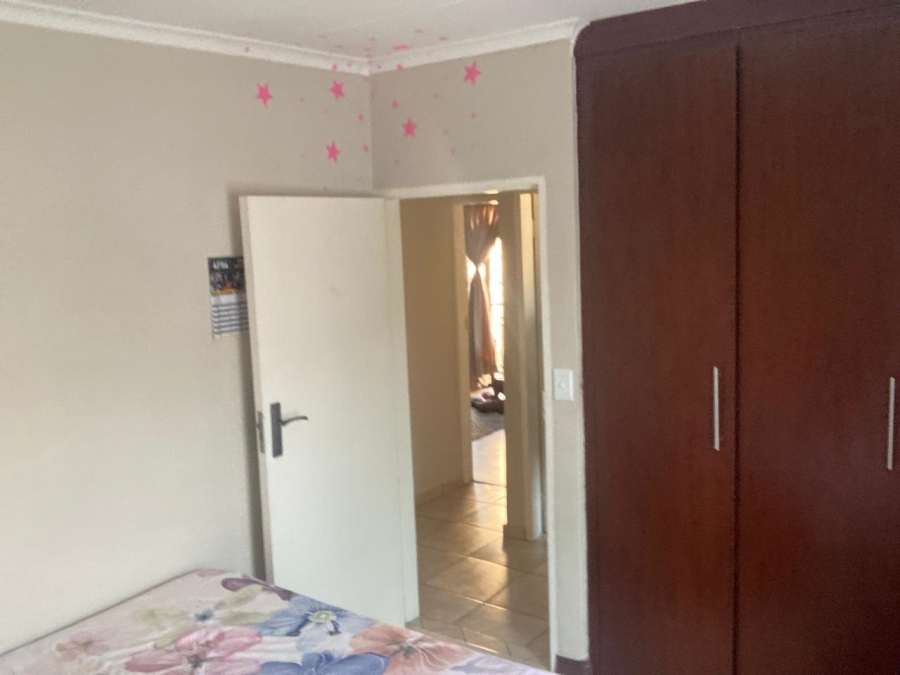 3 Bedroom Property for Sale in Willowbrook Gauteng