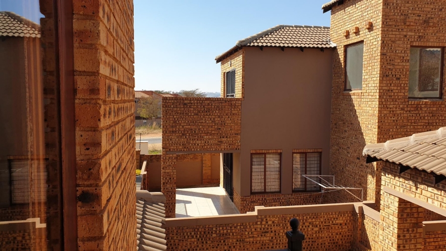 3 Bedroom Property for Sale in Willowbrook Gauteng