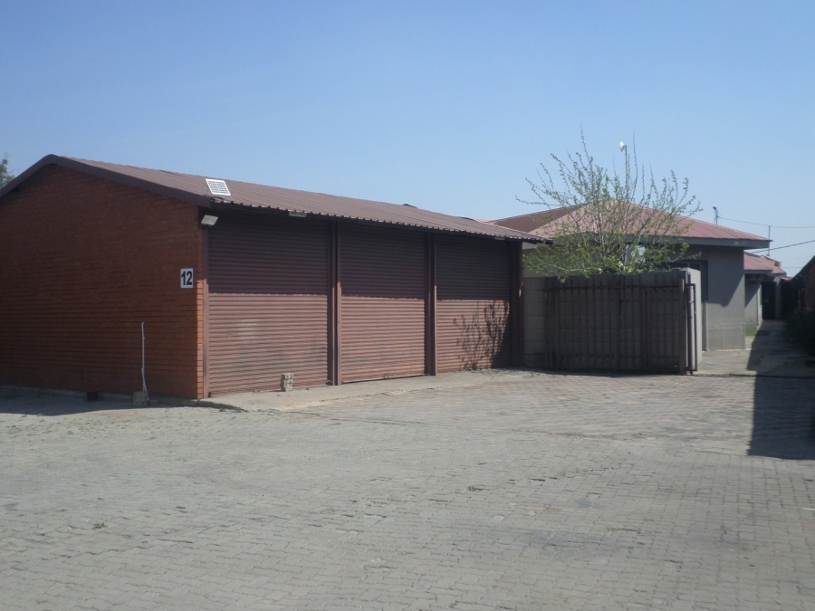 Commercial Property for Sale in Salies Village Gauteng