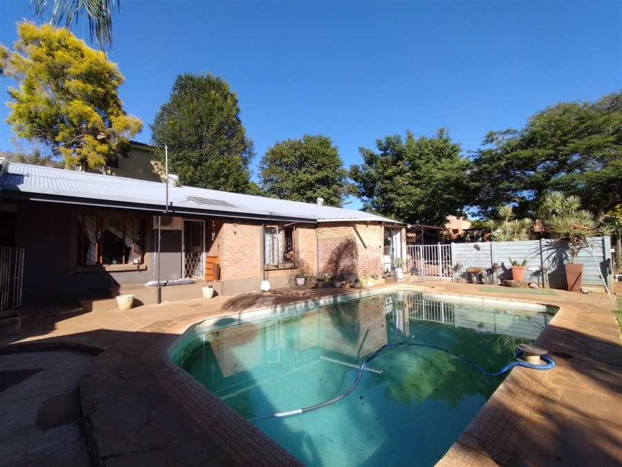 9 Bedroom Property for Sale in Pretoria North Gauteng