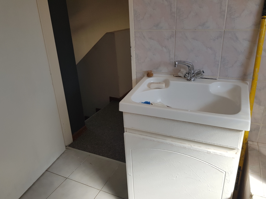 To Let 3 Bedroom Property for Rent in Mayfield Park Gauteng