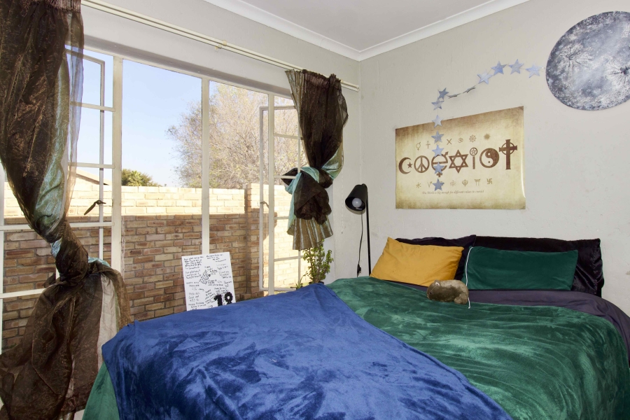 2 Bedroom Property for Sale in Heuwelsig Estate Gauteng