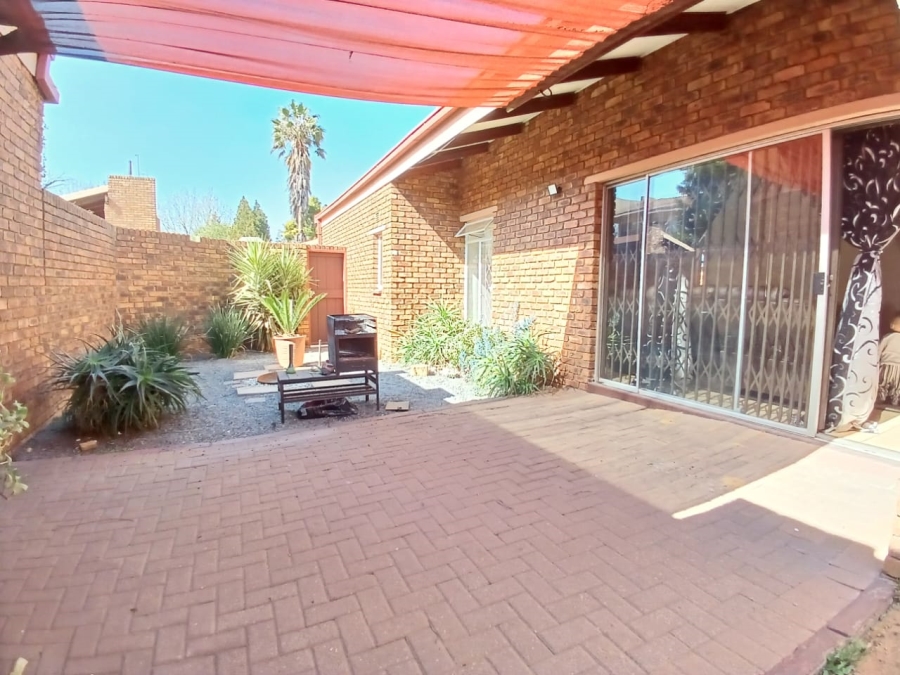 3 Bedroom Property for Sale in Vanderbijlpark CW 3 Gauteng