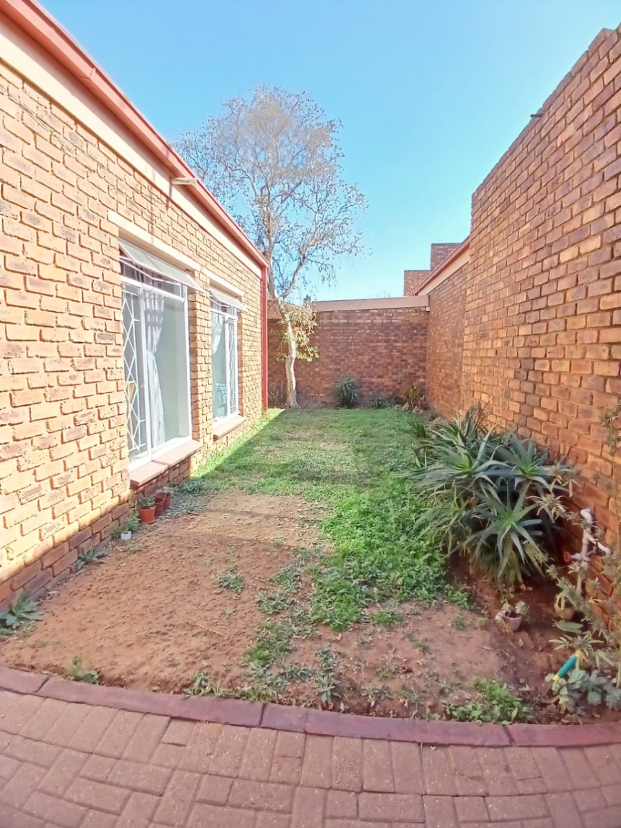 3 Bedroom Property for Sale in Vanderbijlpark CW 3 Gauteng