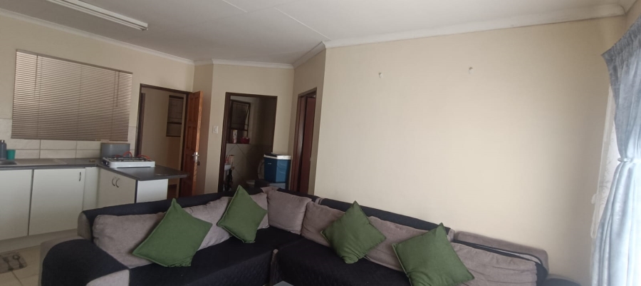 1 Bedroom Property for Sale in Vanderbijlpark CW 5 Gauteng