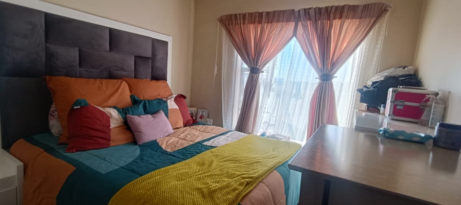1 Bedroom Property for Sale in Vanderbijlpark CW 5 Gauteng