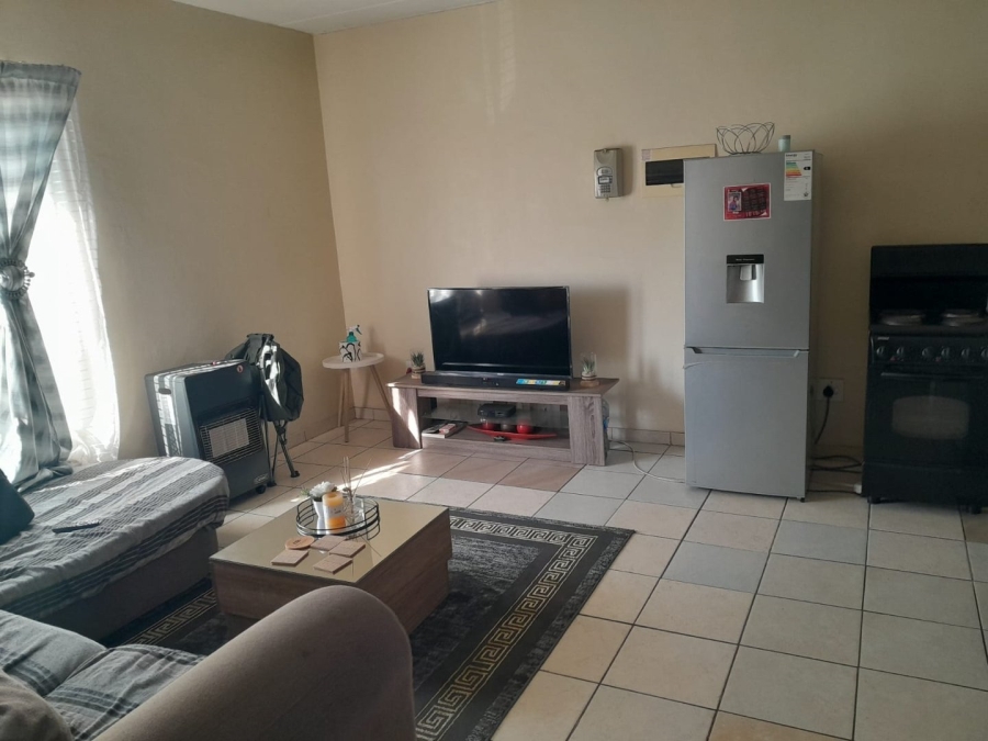 1 Bedroom Property for Sale in Vanderbijlpark CW 5 Gauteng